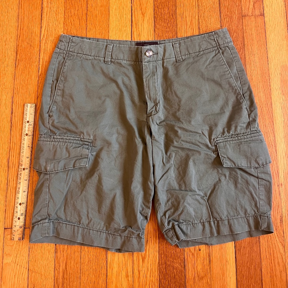 Black Brown 1826 Soft Green Cargo Shorts, 33W